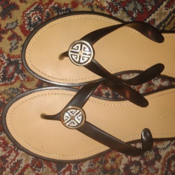 Rouge helium black and tan sandles size 10 - Picture 6 of 6